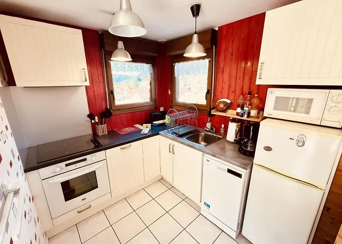 Chalet Adorable Little